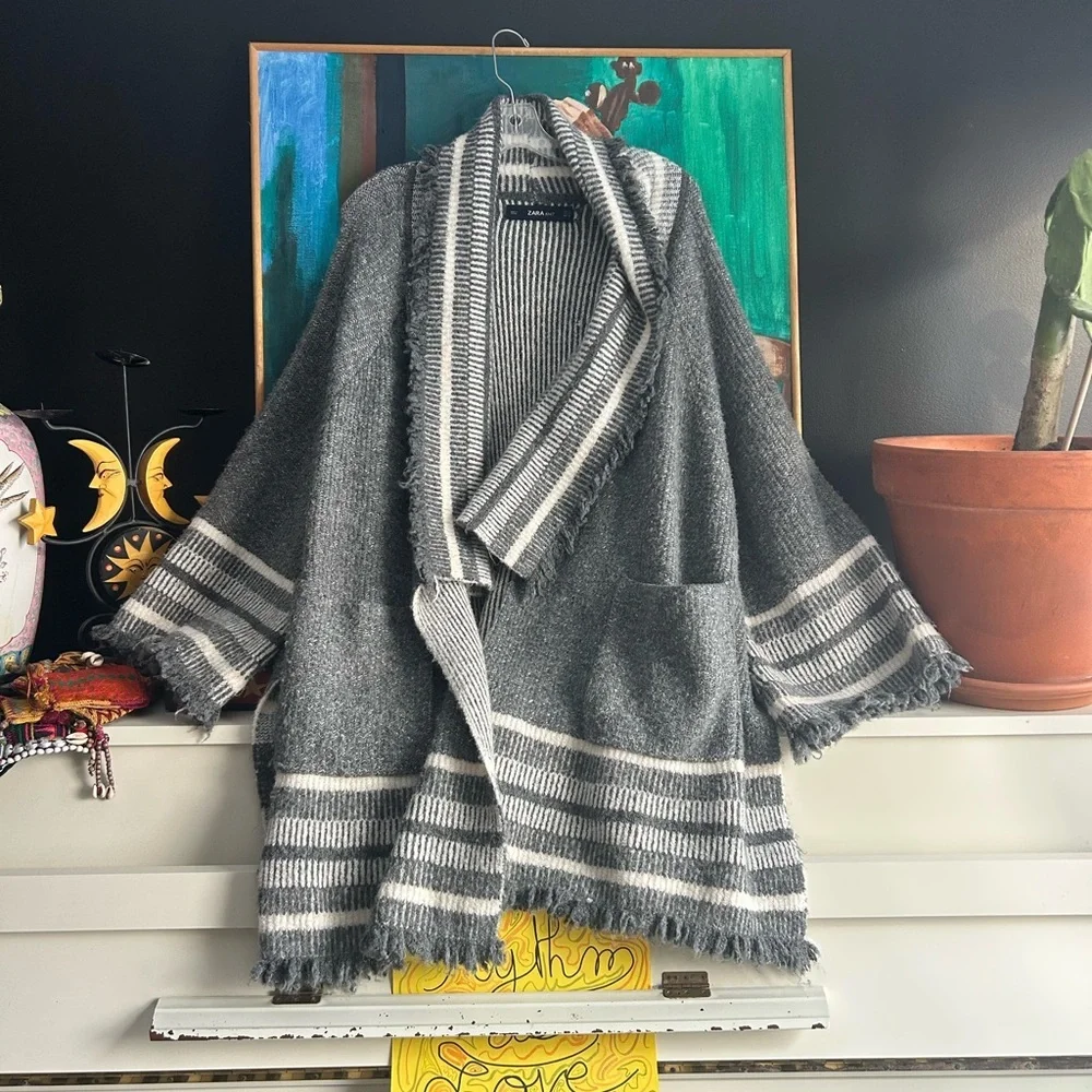 Zara Knit Gray and White Striped Cardigan W Bell Sleeves Small - Picture 7 of 16
